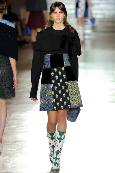 Look 22